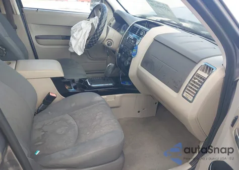 2008 Mazda Tribute I Touring из США, поврежденный, VIN 4F2CZ02ZX8KM27474